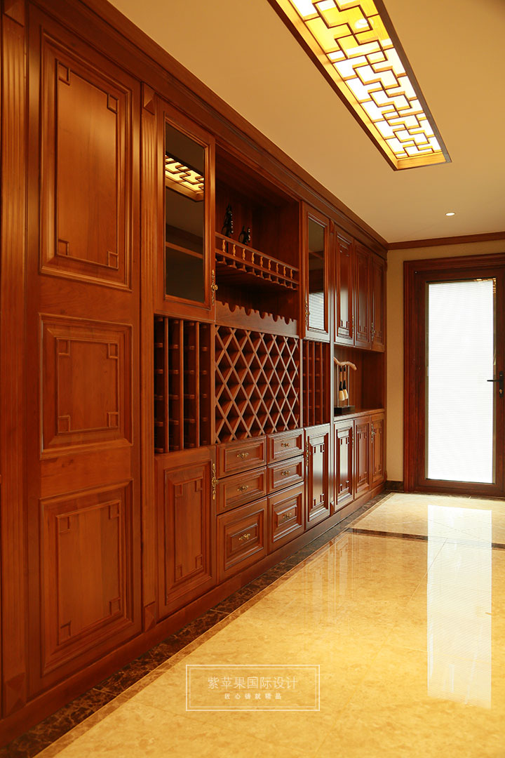餐廳酒柜實景案例